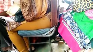 குத இளவரசி கேசி கால்வெர்ட்டுக்கு ஒரு இனிமையான இடைவெளி உள்ளது