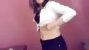 என் மாமாவின் GF என் டிக் வேண்டும்!
