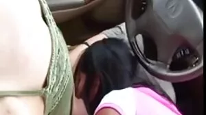 நேராக அன்யாவின் டைட் லிட்டில் அசோல் உள்ளே